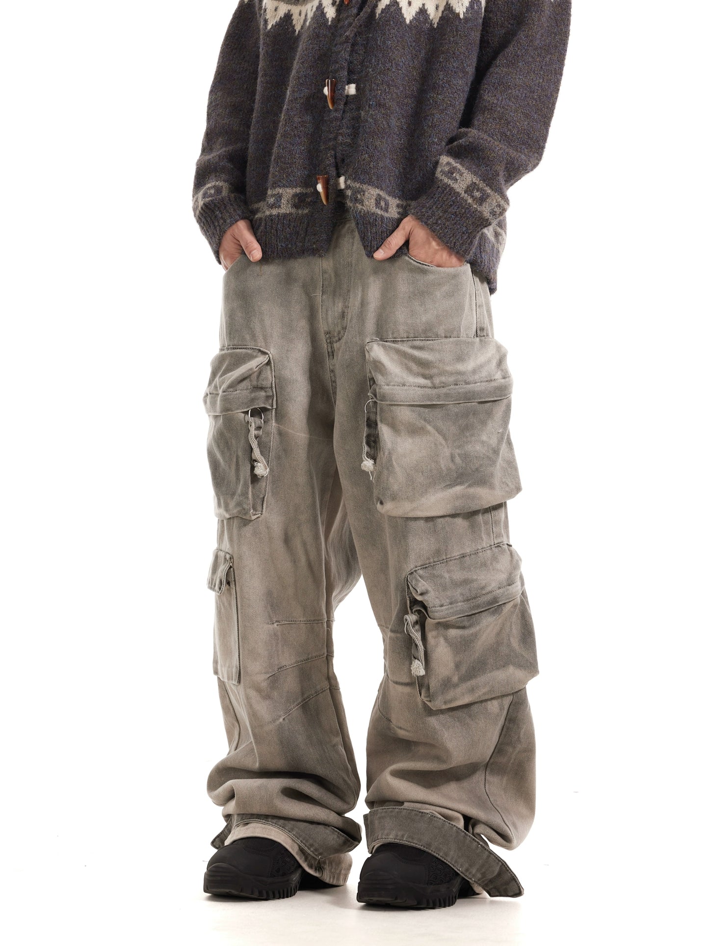 MULTI POCKET DISTRESSED CARGO DENIM PANTS
