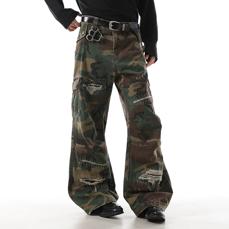 CAMO DESTROYED WIDE LEG PANTS