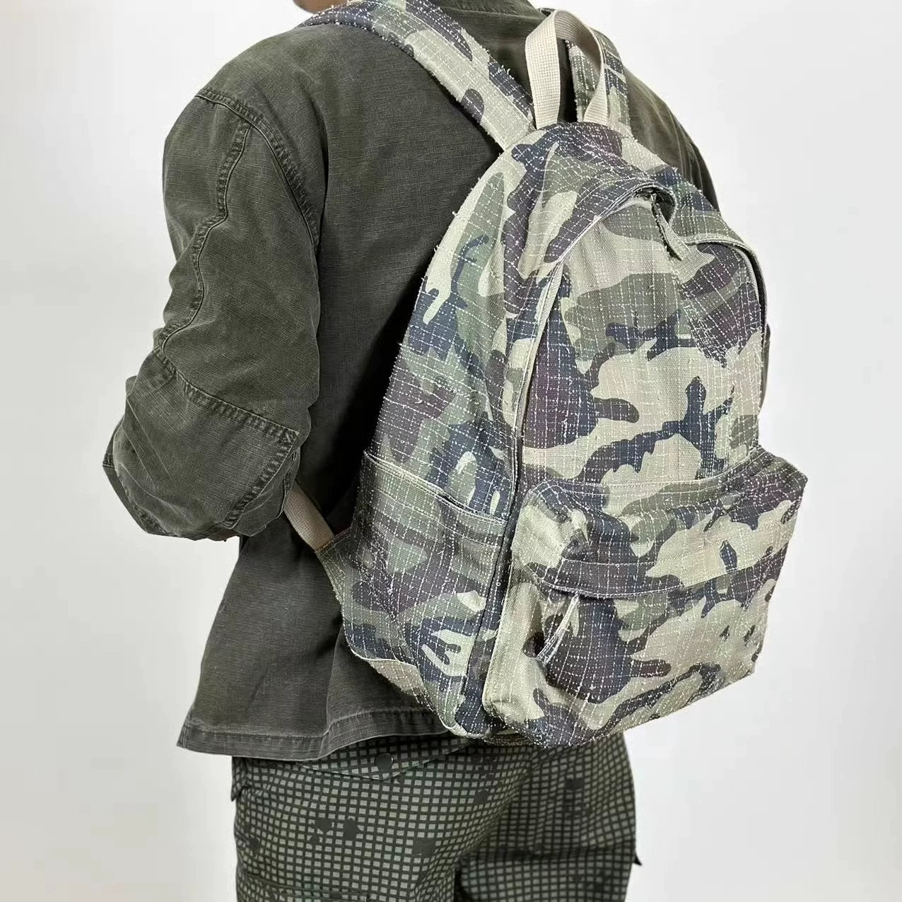 CAMOUFLAGE CANVAS BACKPACK