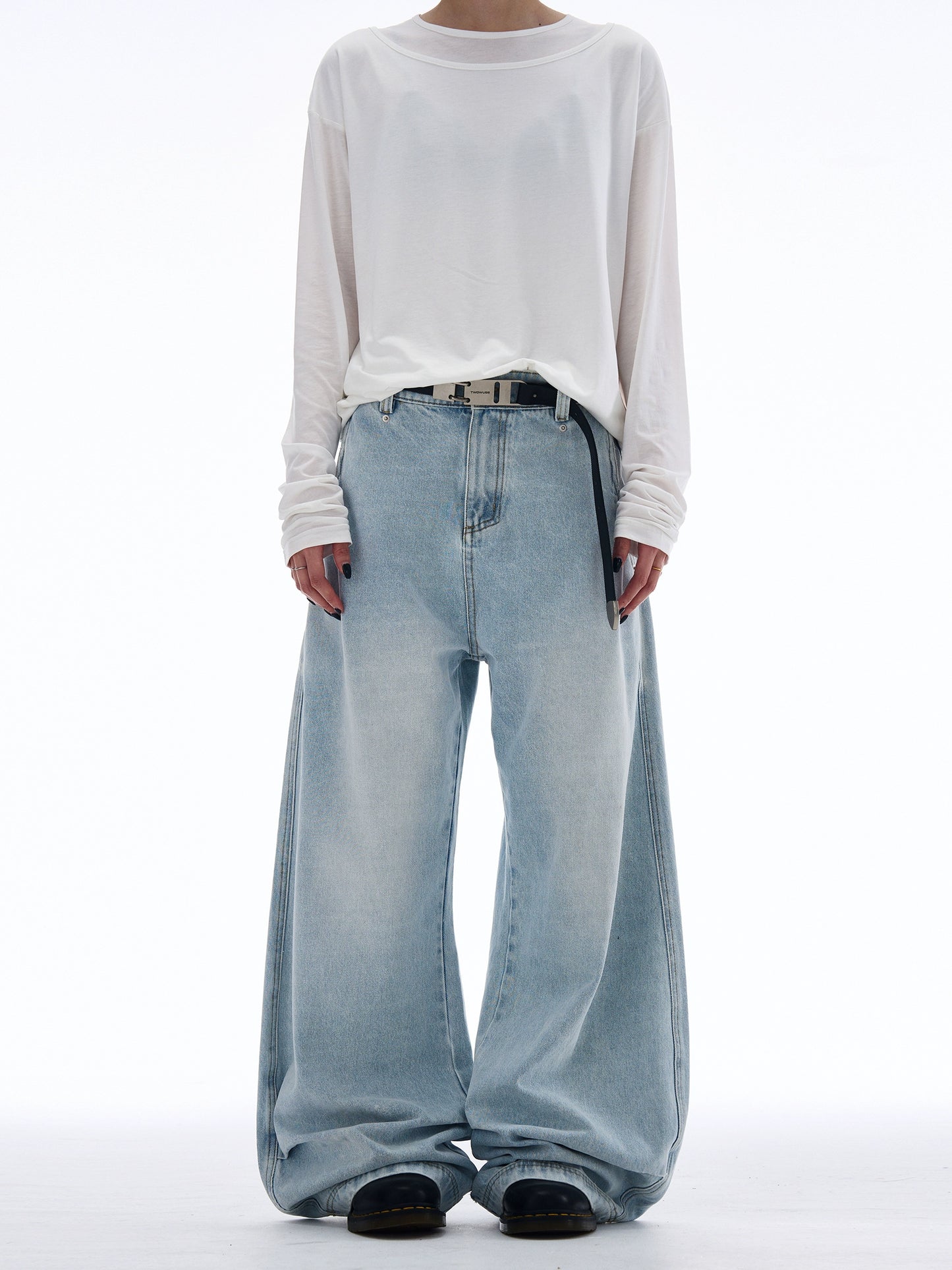 WASHED DRAPE SCIMITAR JEANS
