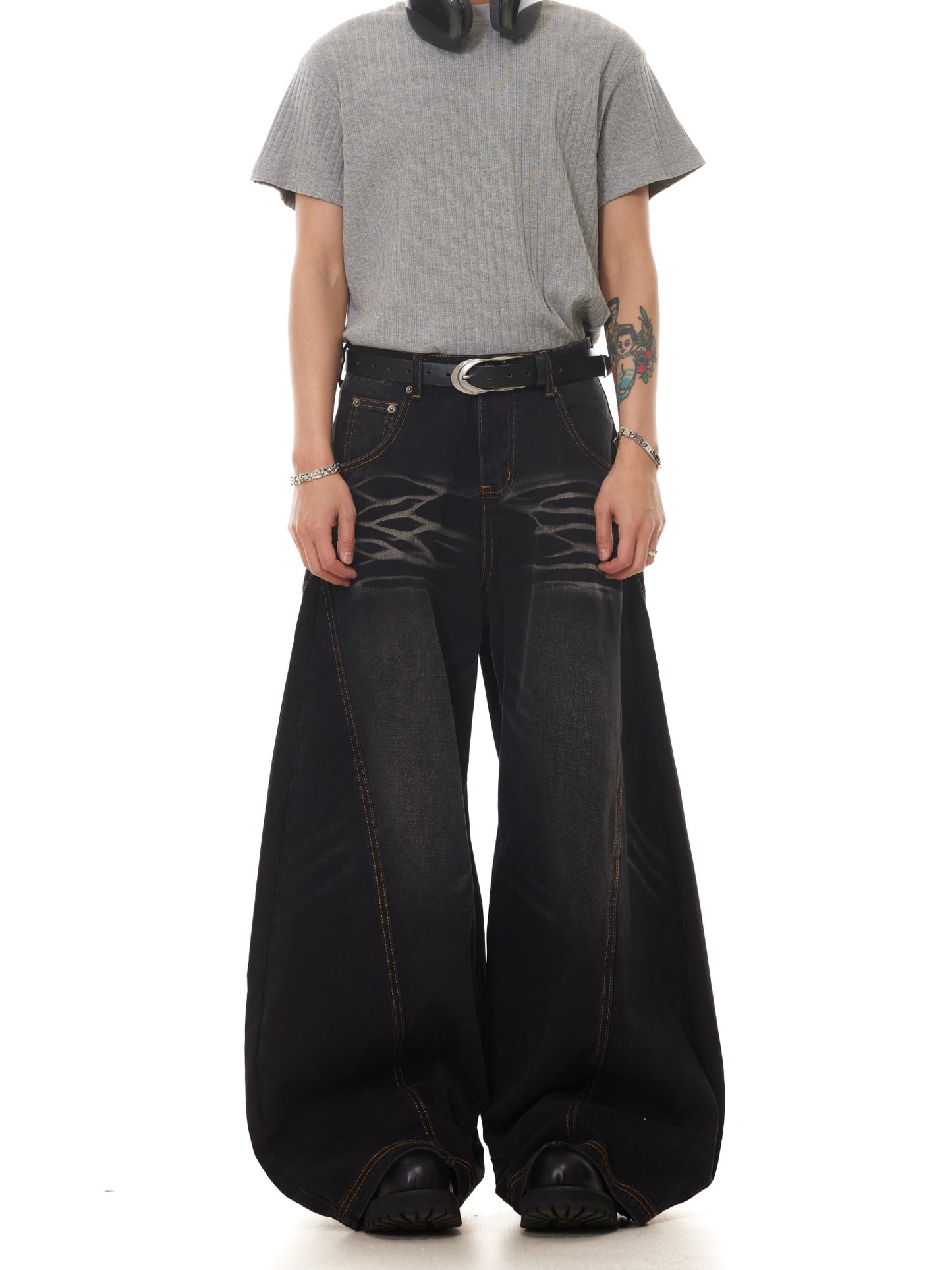 VINATGE WASHED PRESSED WHISKERS BAGGY DENIM PANTS