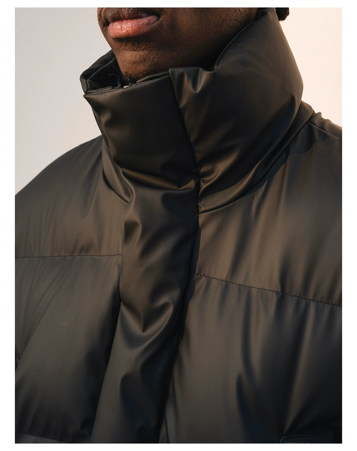 SHORT BREAD PUFFER JACKET