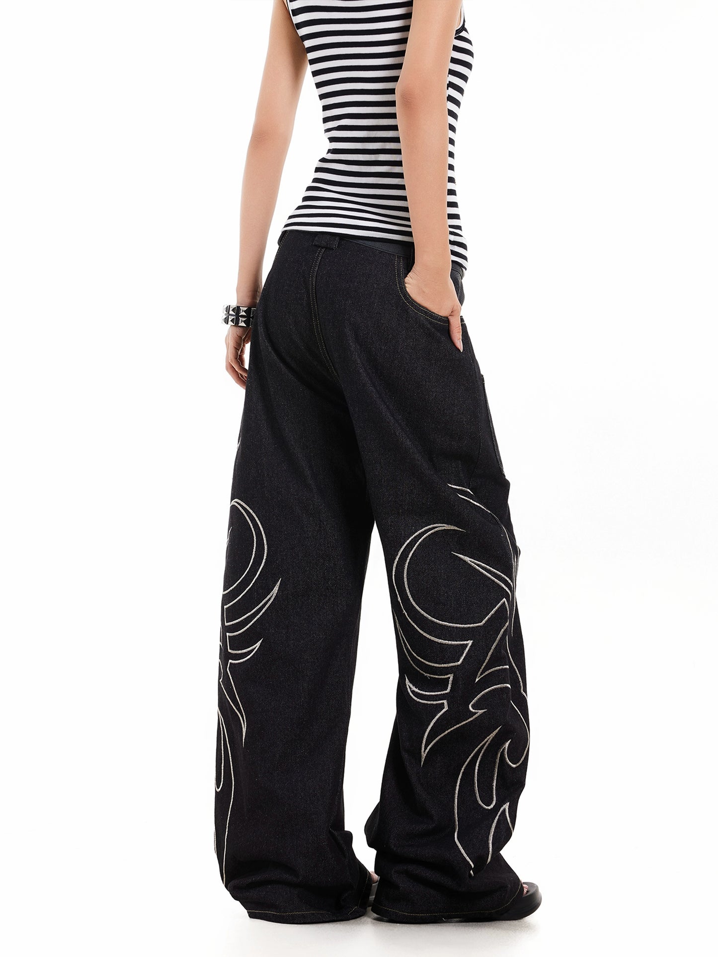 SIDE GRAPHIC REVERSE POCKET DENIM