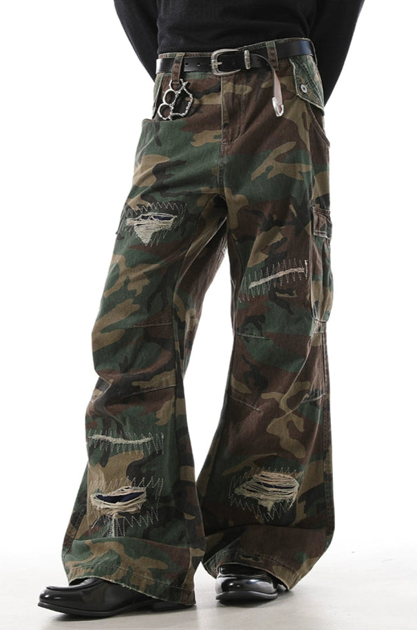 CAMO DESTROYED WIDE LEG PANTS