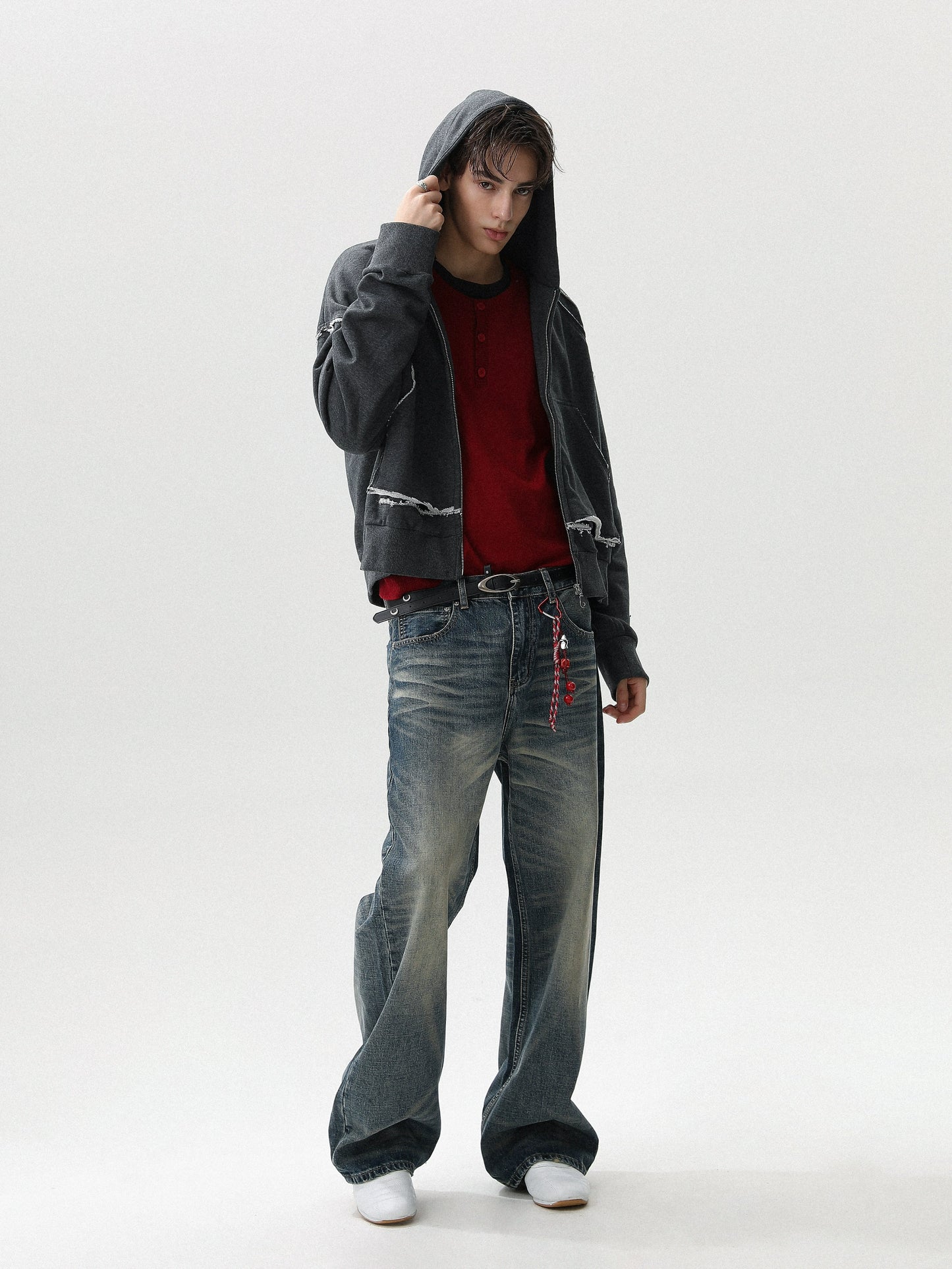 DISTRESSED CUT-OFF STITCH ZIP HOODIE
