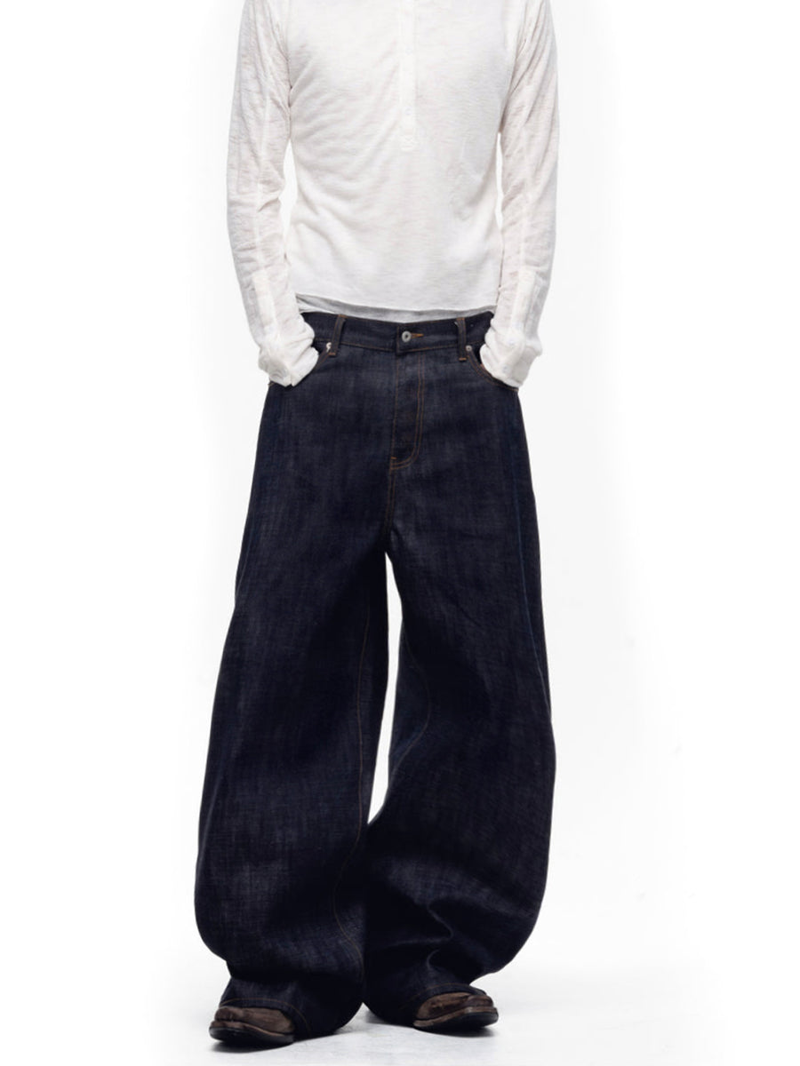 STRUCTIAL LINE SILHOUETTE DENIM PANTS