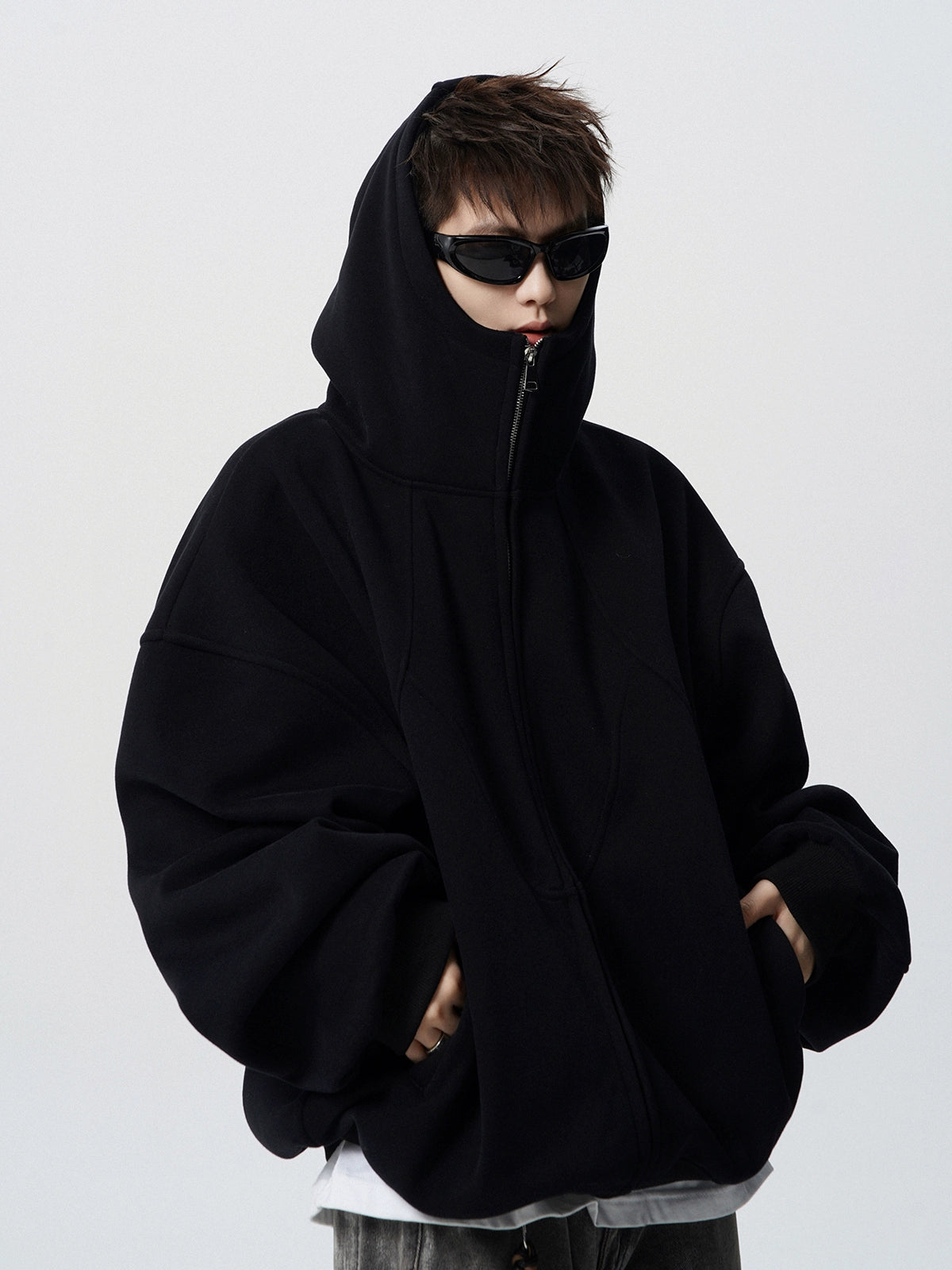 HIGH NECK JIPPED HOODIE
