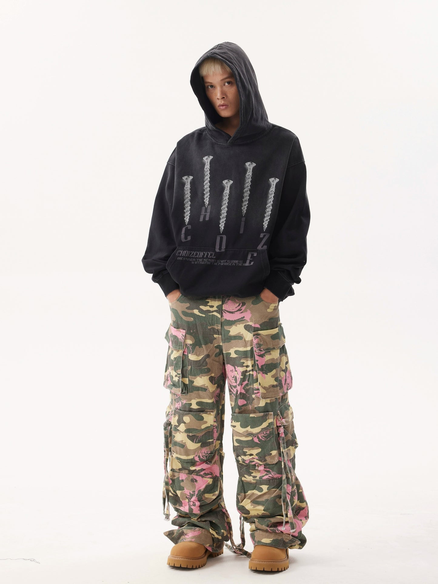 WASHED GRADIENT NAIL HOODIE