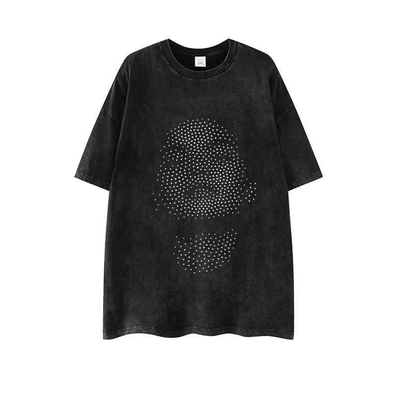 STUDDED FACE GRAPHIC T-SHIRTS