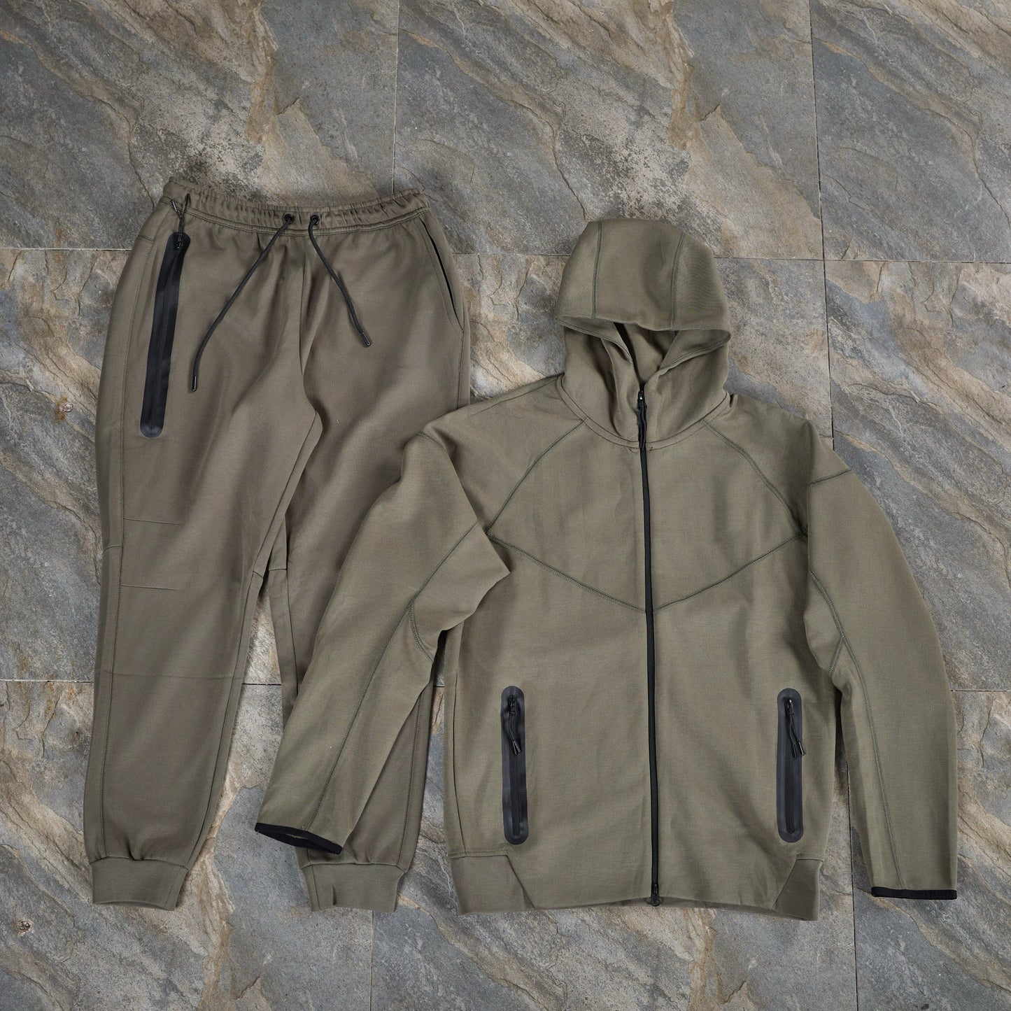 TECH FLEECE SETUP