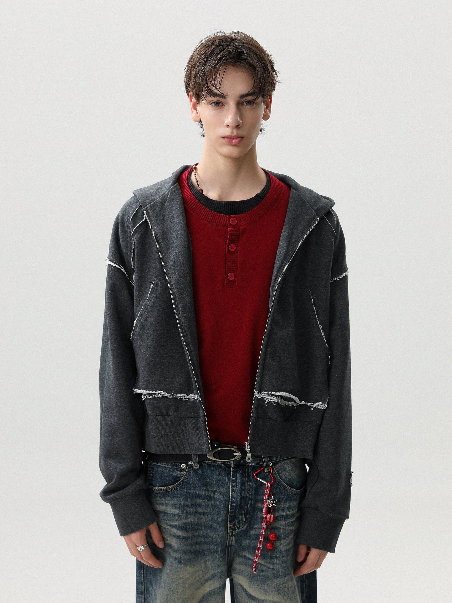 DISTRESSED CUT-OFF STITCH ZIP HOODIE