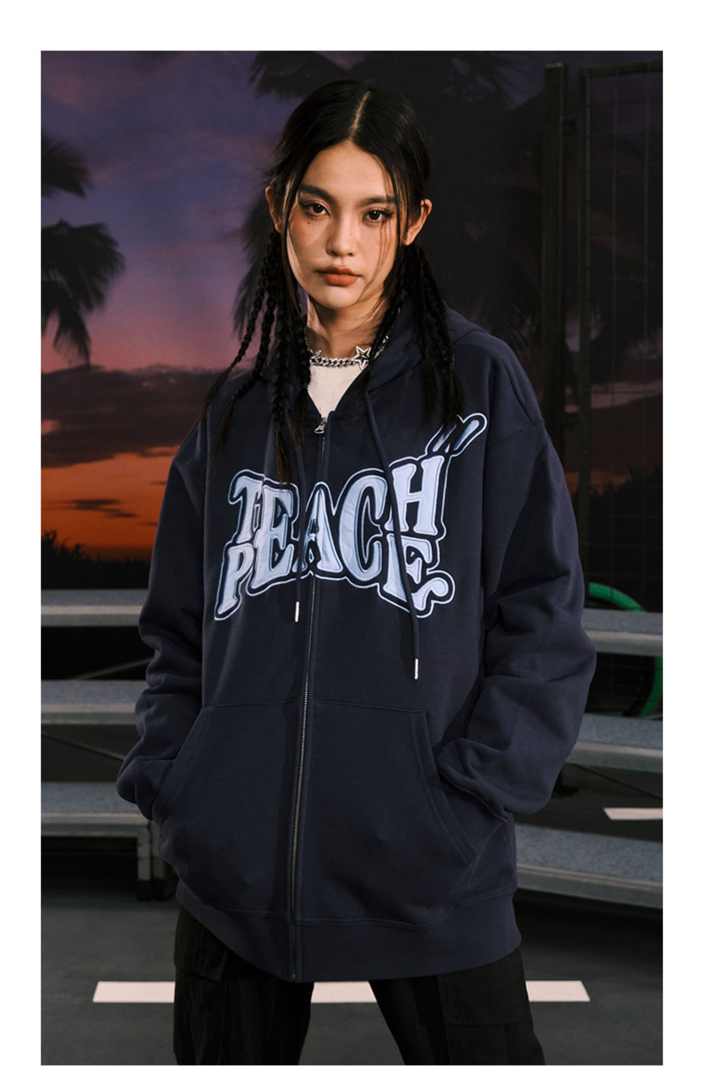 PATCH EMBROIDERY ZIPPED HOODIE