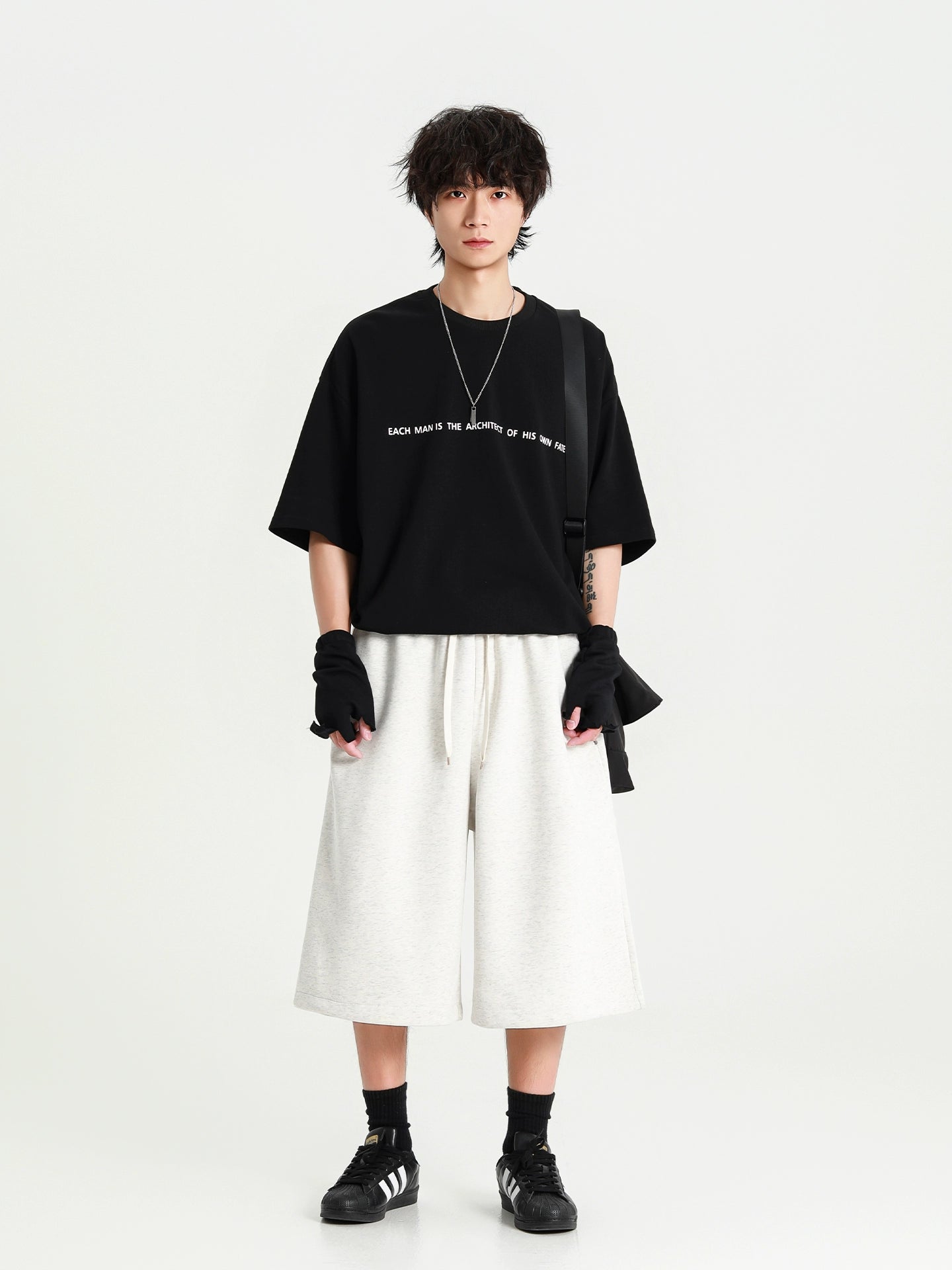 STUDS SWEAT SHORTS
