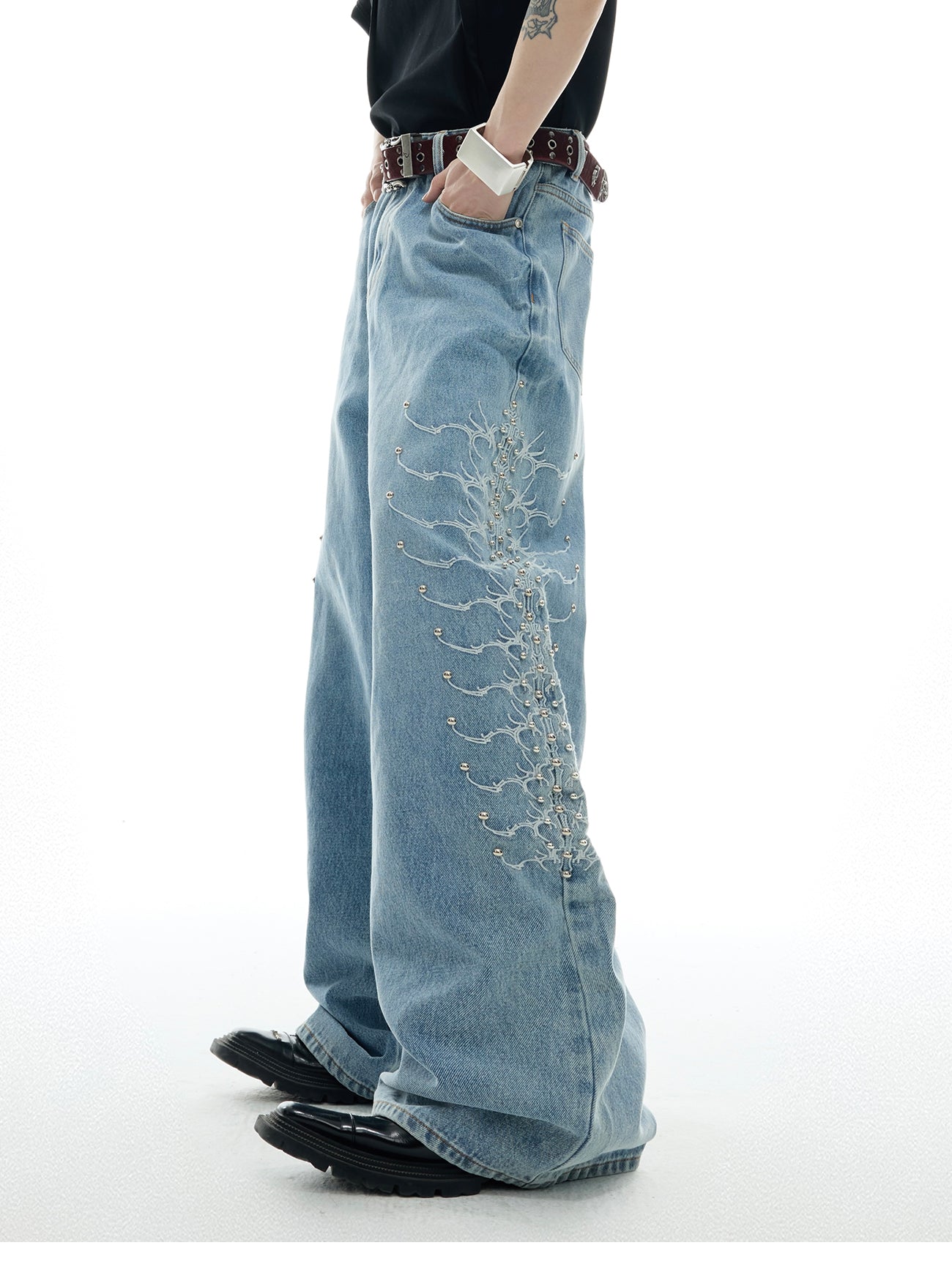 WASHED GRAPHIC RHINESTONE DENIM PANTS