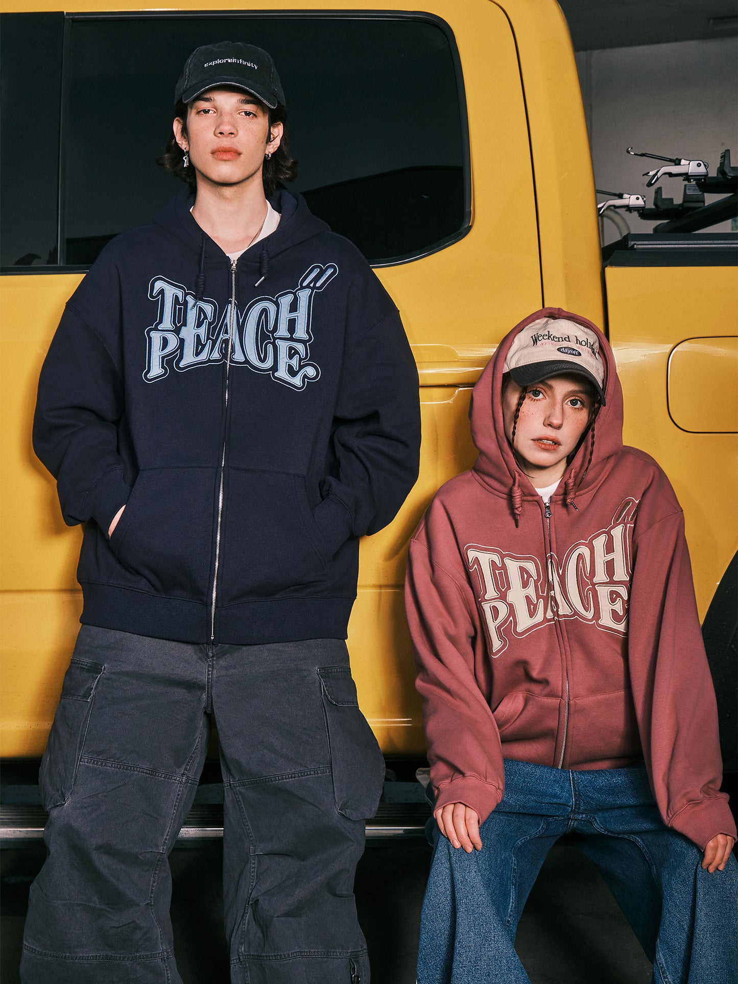 PATCH EMBROIDERY ZIPPED HOODIE