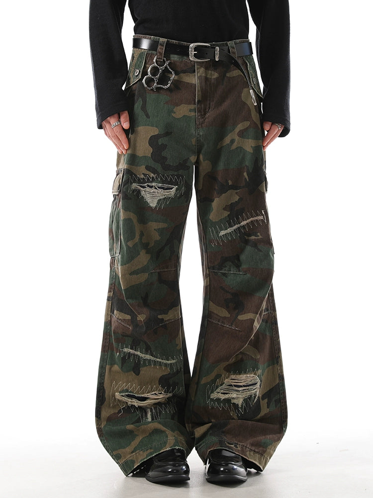 CAMO DESTROYED WIDE LEG PANTS