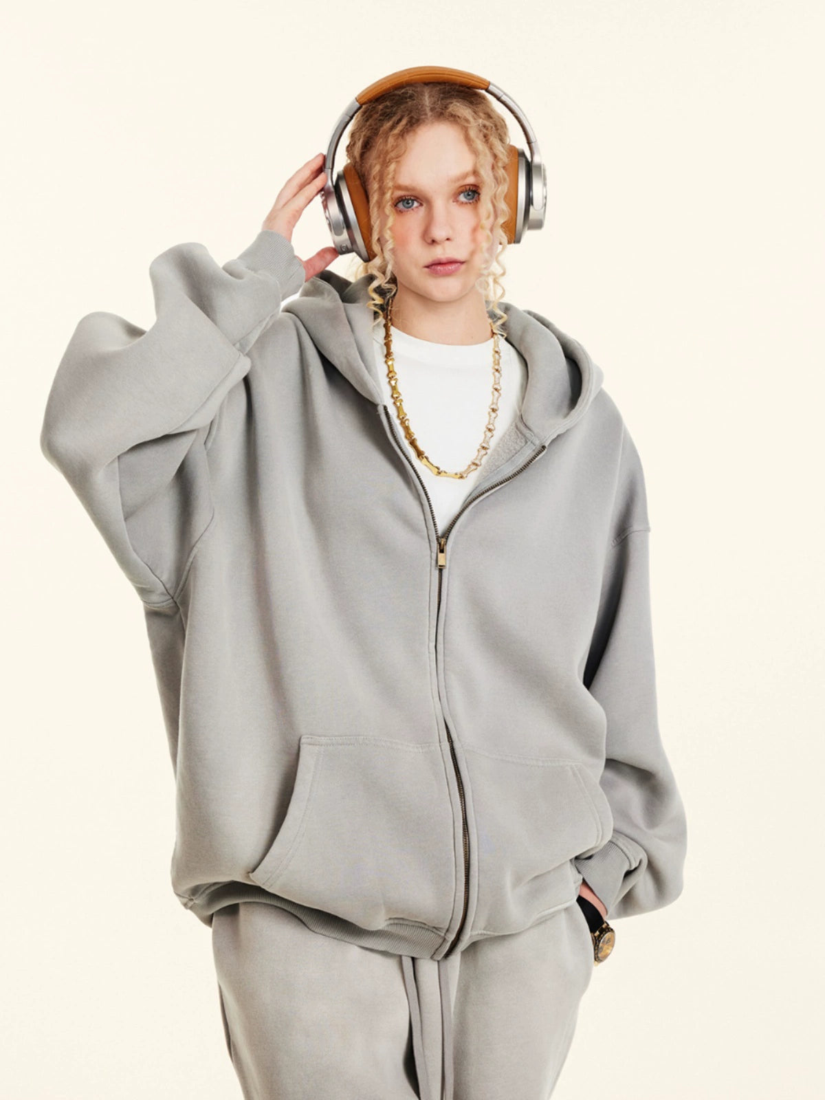 GRADIENT WASHED ZIPPED HOODIE