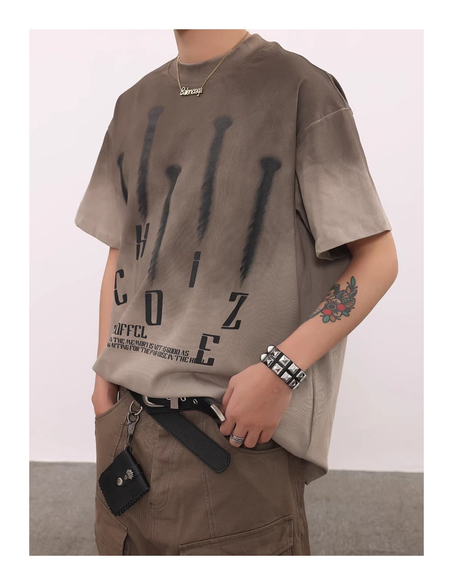 NAIL GRADIENT WASHED DISTRESSED T-SHIRT