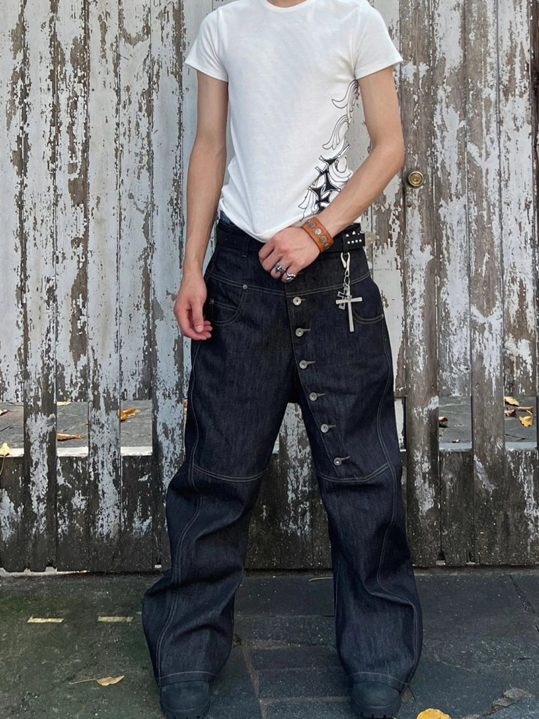 ASYMMETRIC BUTTON BAGGY DENIM
