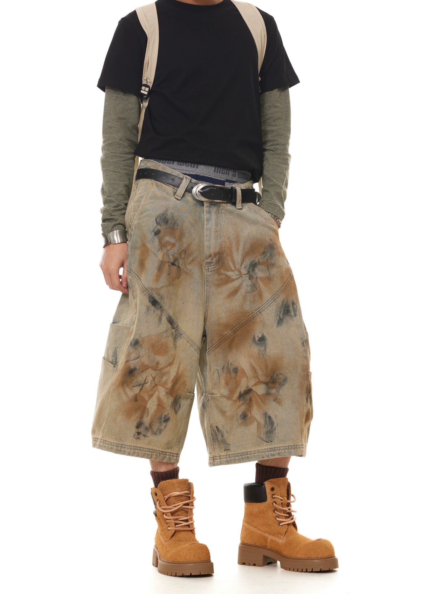 VINATGE DISTRESSED DENIM SHORTS