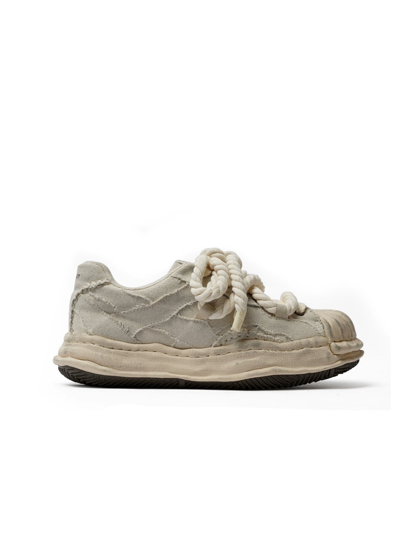 VINTAGE DISTRESSED ROPE SHOES