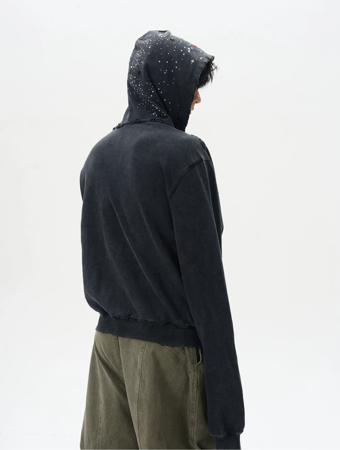 RHINESTONE DAMAGED ZIPPED HOODIE