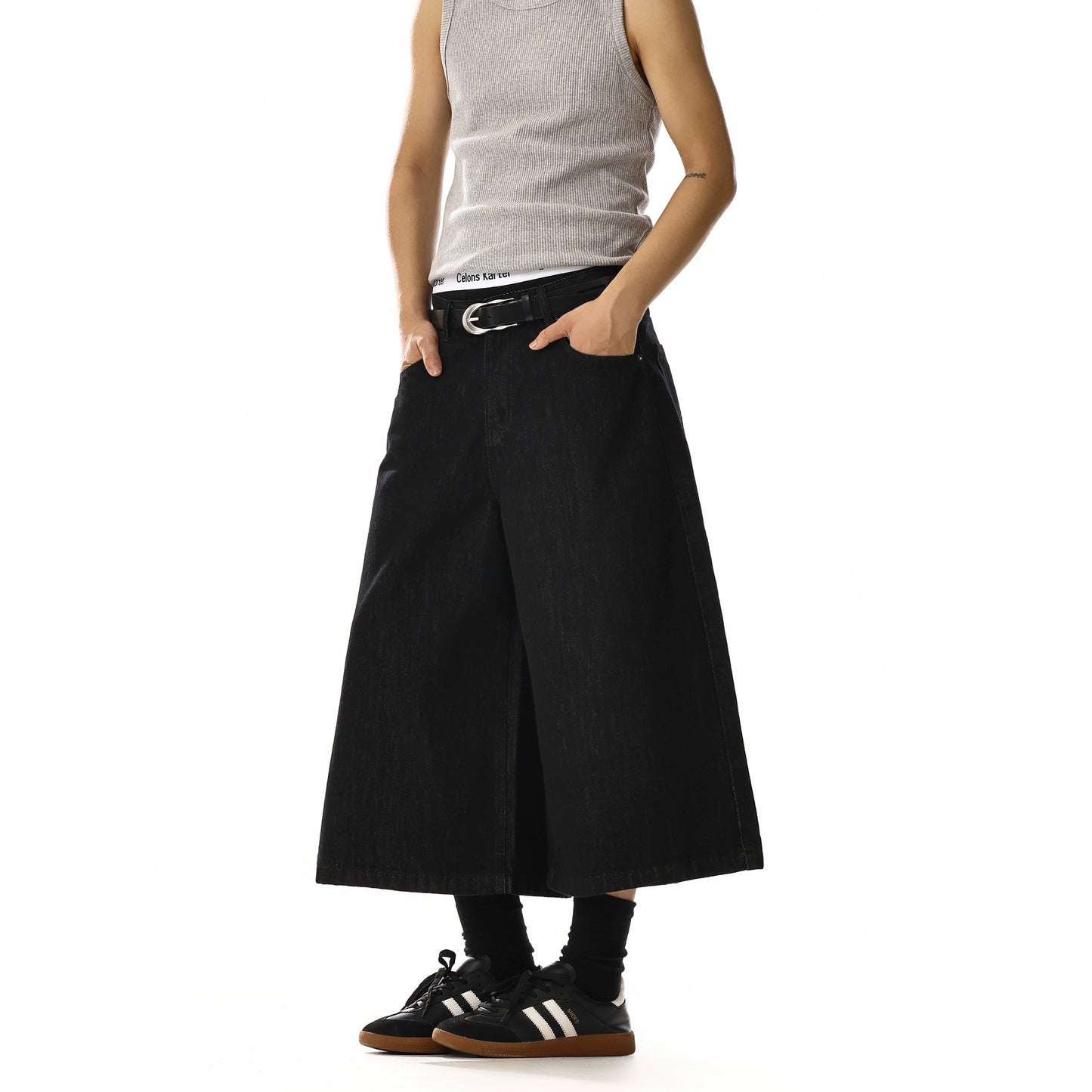 WASHED CLEANFIT DENIM SHORTS