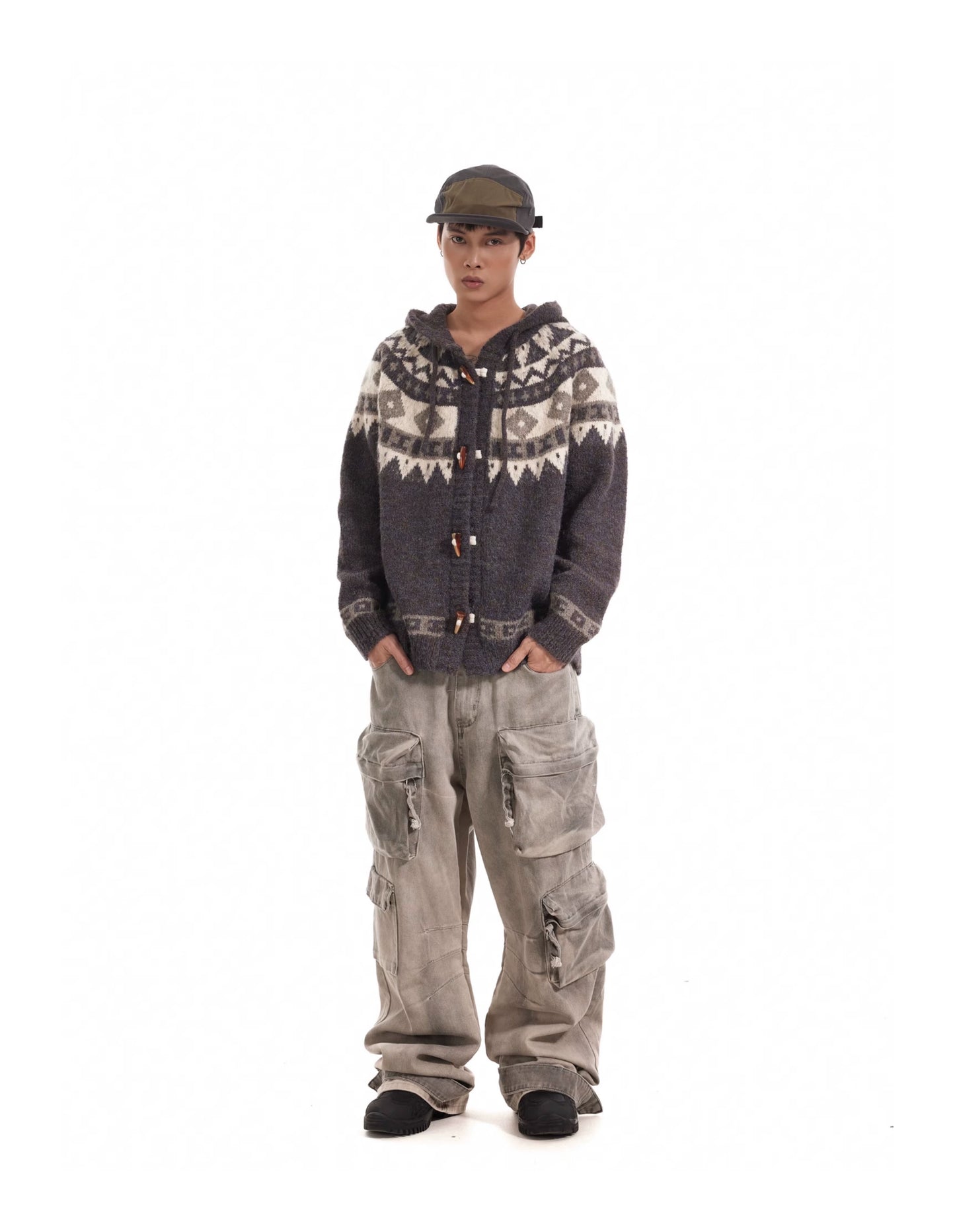 MULTI POCKET DISTRESSED CARGO DENIM PANTS