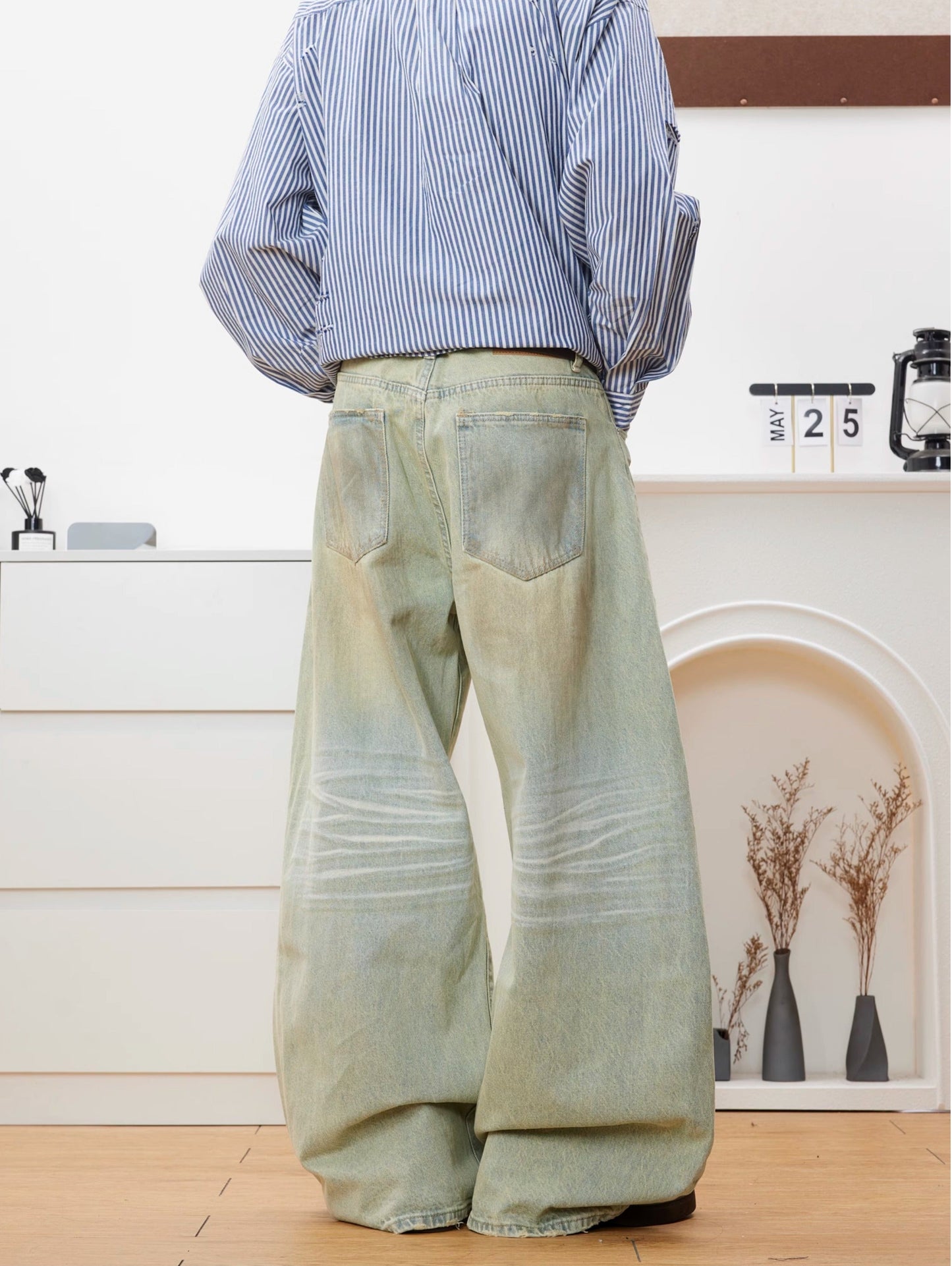 DYE WASHED DISTRESSED BAGGY DENIM PANTS