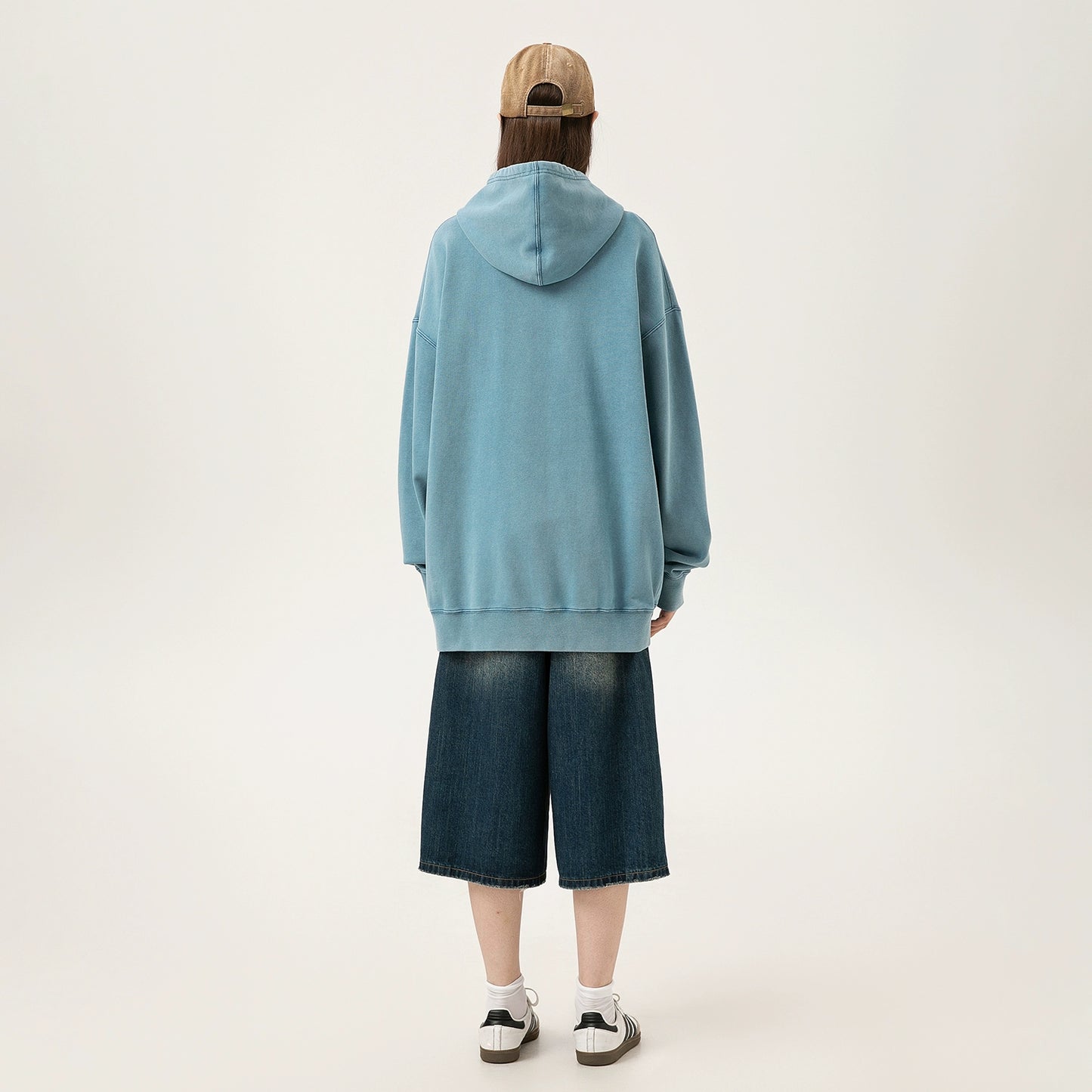 WASHED DISTRESSED GRAPHIC HOODIE