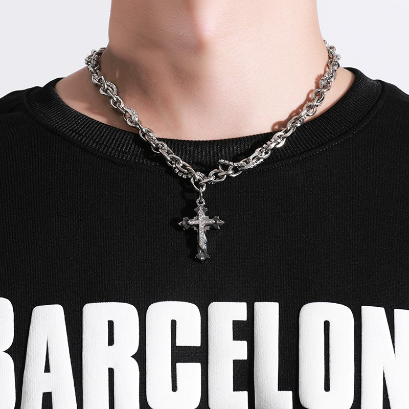 CROSS CHAIN NECKLACE