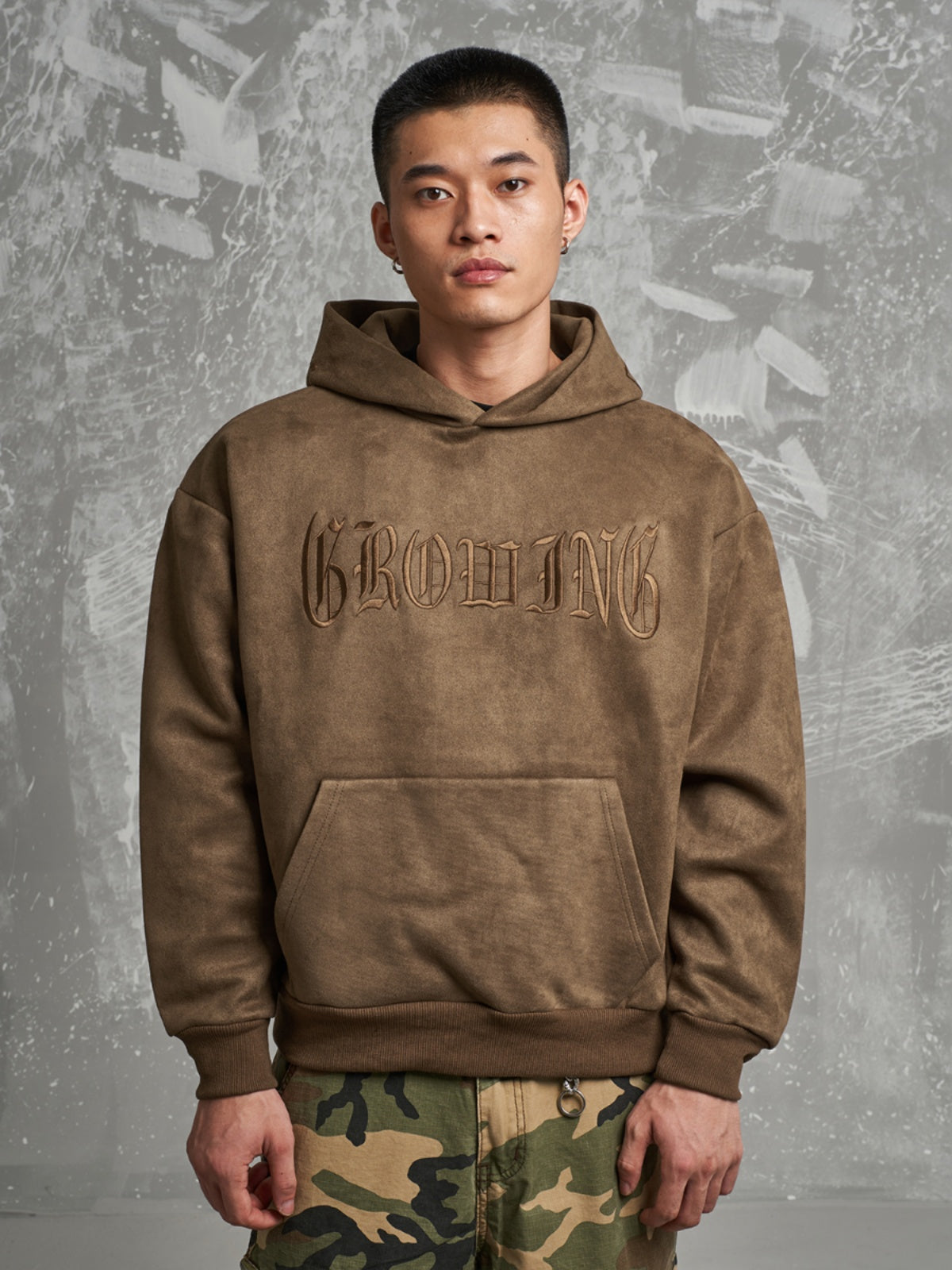 HEAVY EMBROIDERED WASHED HOODIE