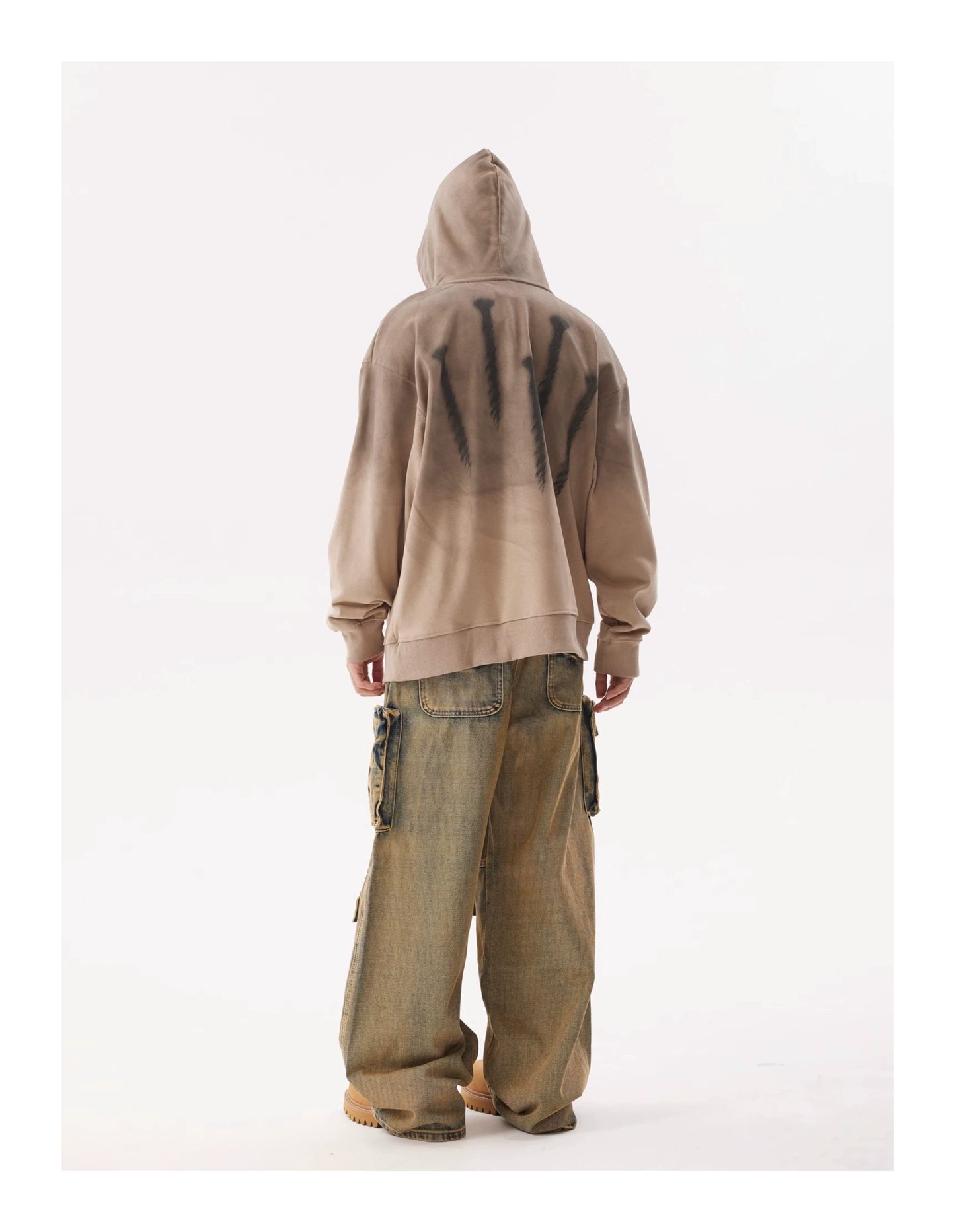 WASHED GRADIENT NAIL HOODIE