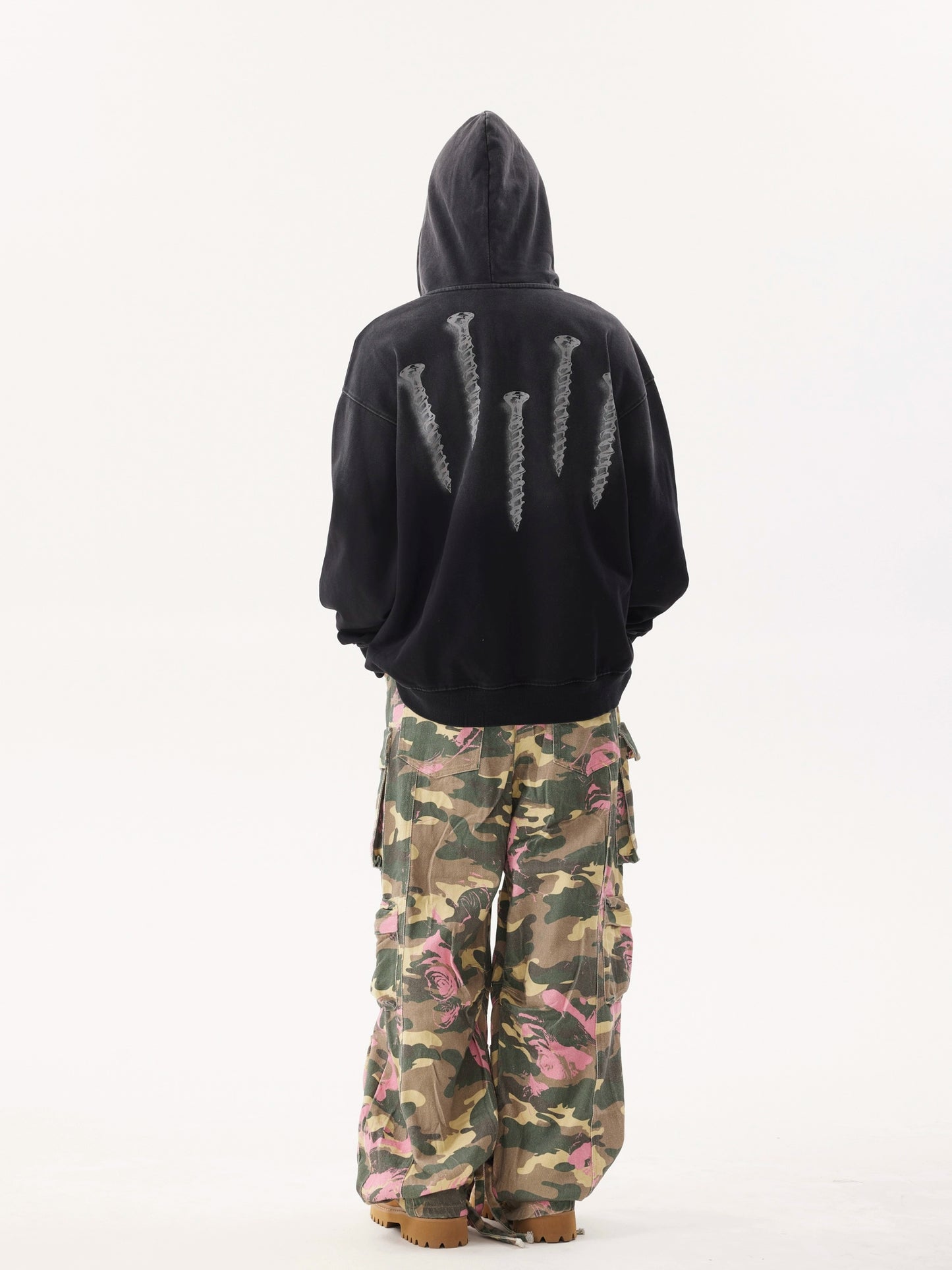 WASHED GRADIENT NAIL HOODIE