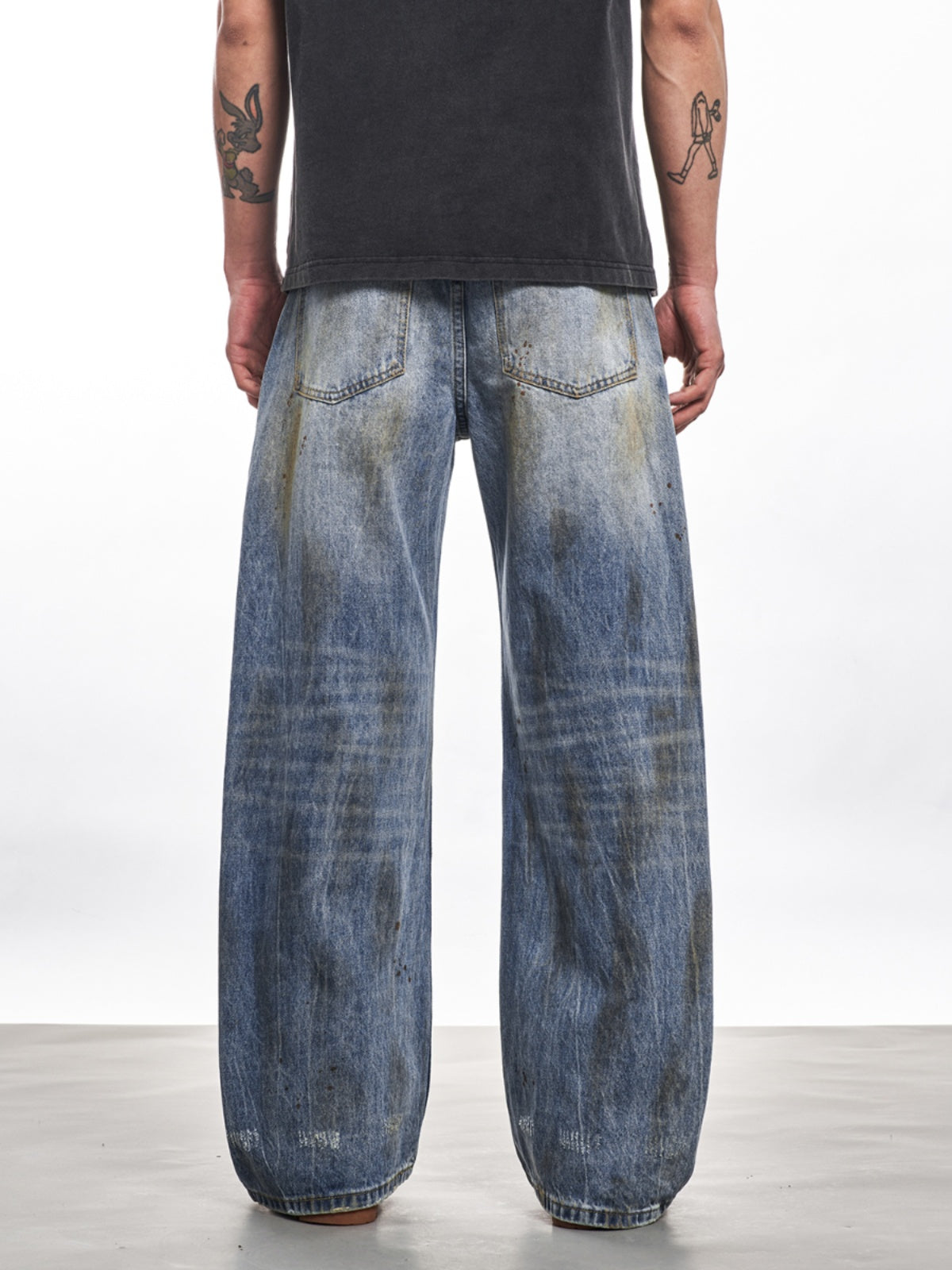 DAMEGE WASHED STRAIGHT DENIM PANTS