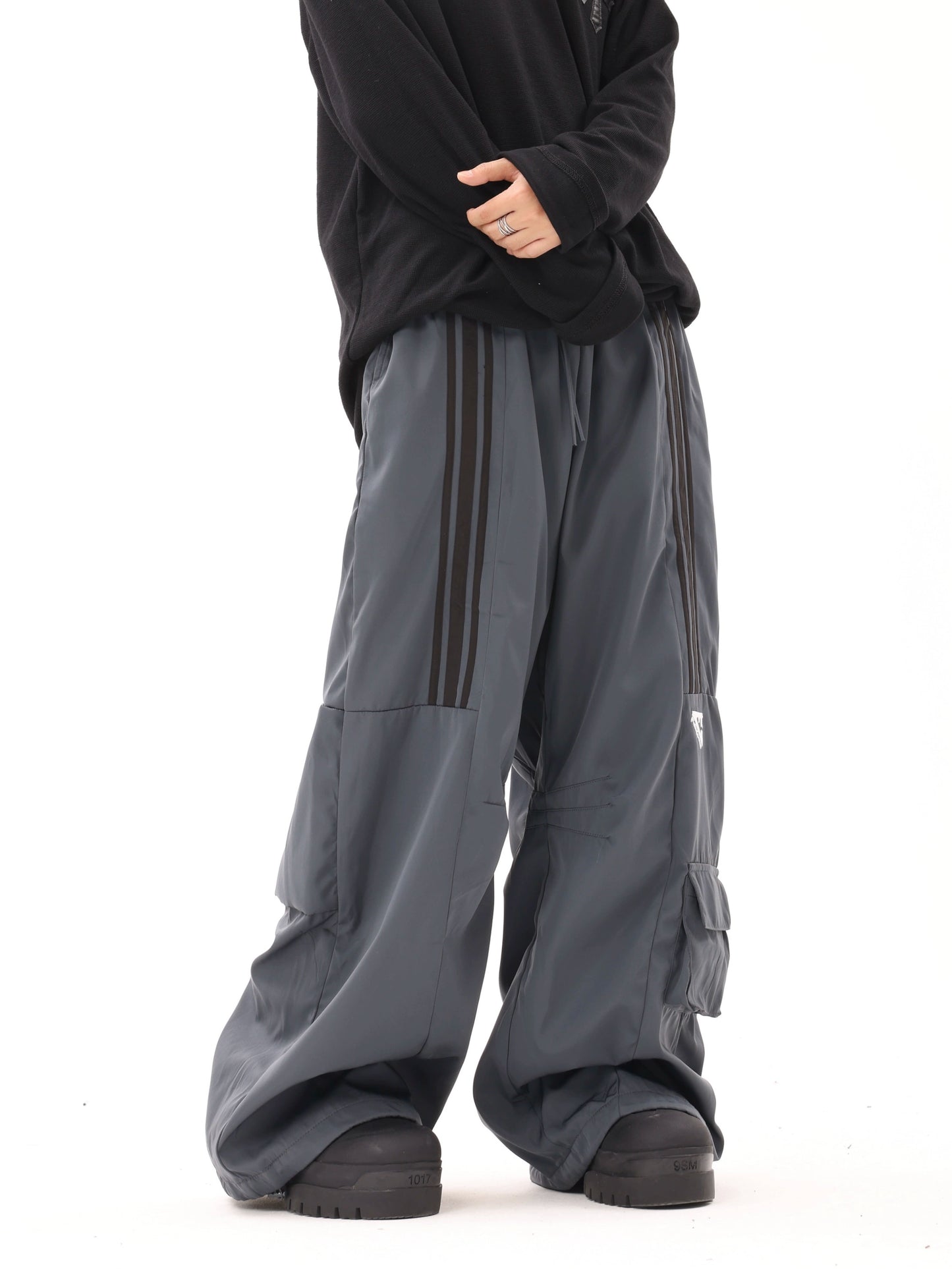 STRIPE MULTI POCKET CARGO TRACK PANTS