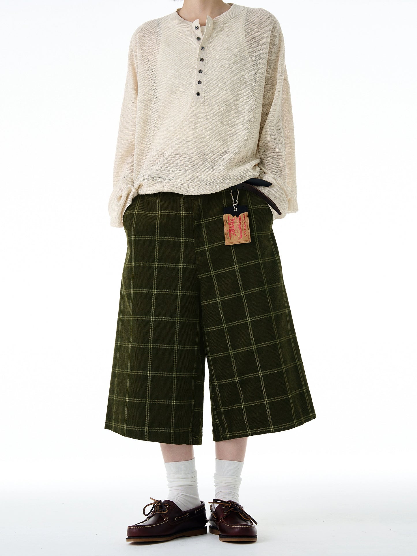 VINTAGE PLAID KNEE SHORTS