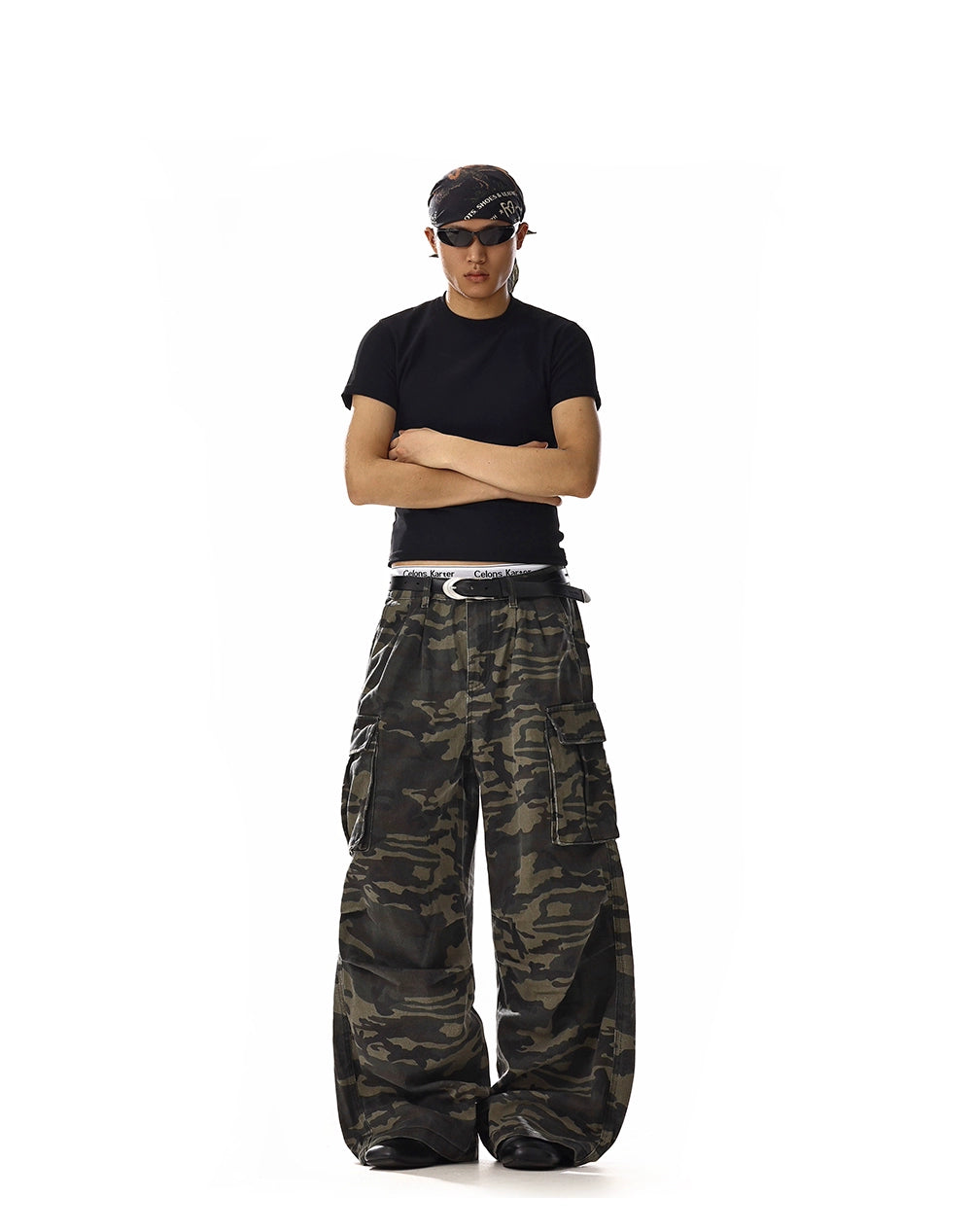 RETRO CAMOUFLAGE CARGO PANTS