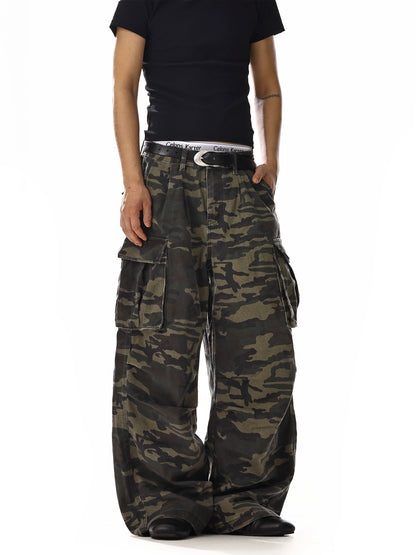 RETRO CAMOUFLAGE CARGO PANTS