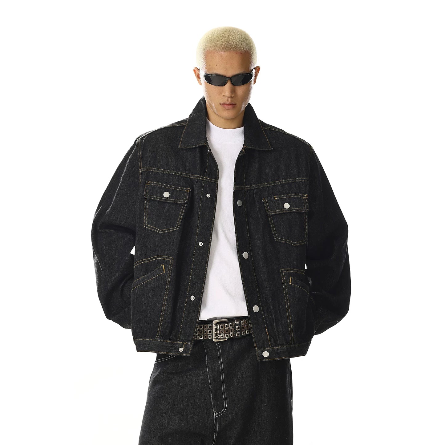 VINTAGE STYLE TRUCKER DENIM JACKET