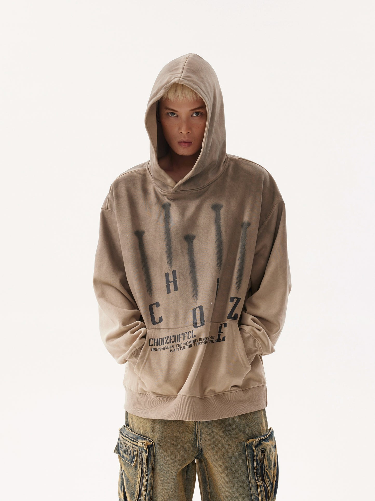 WASHED GRADIENT NAIL HOODIE