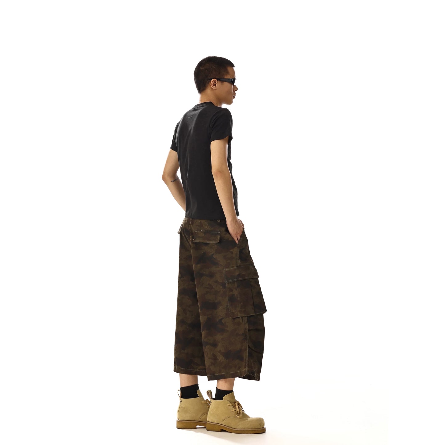 CAMO WIDE CARGO SHORTS