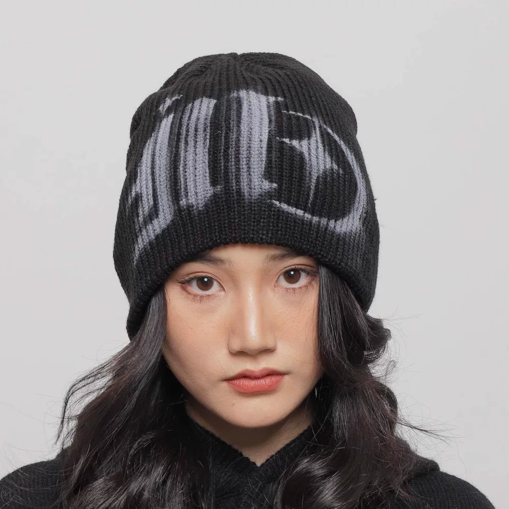 SUMMER GRAFFITI TAG BEANIE