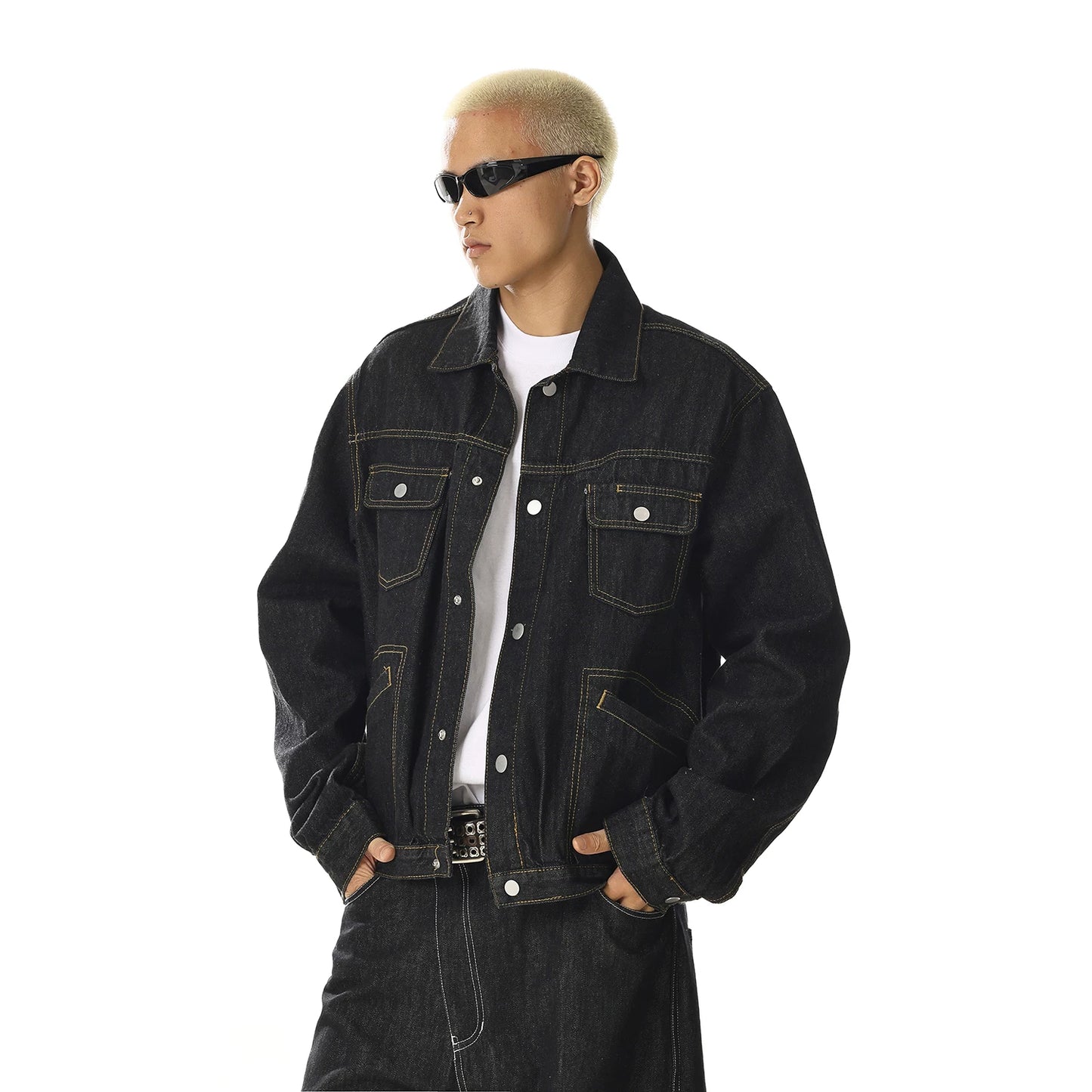 VINTAGE STYLE TRUCKER DENIM JACKET