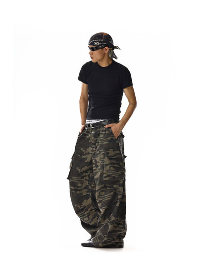 RETRO CAMOUFLAGE CARGO PANTS