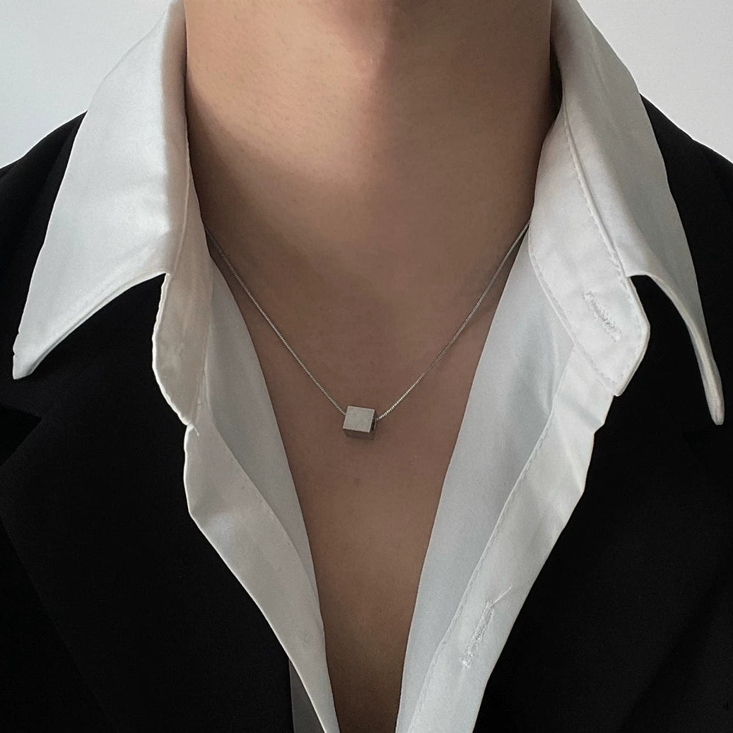CUBE PENDANT NECKLACE