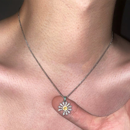 DAISY SHARD NECKLACE