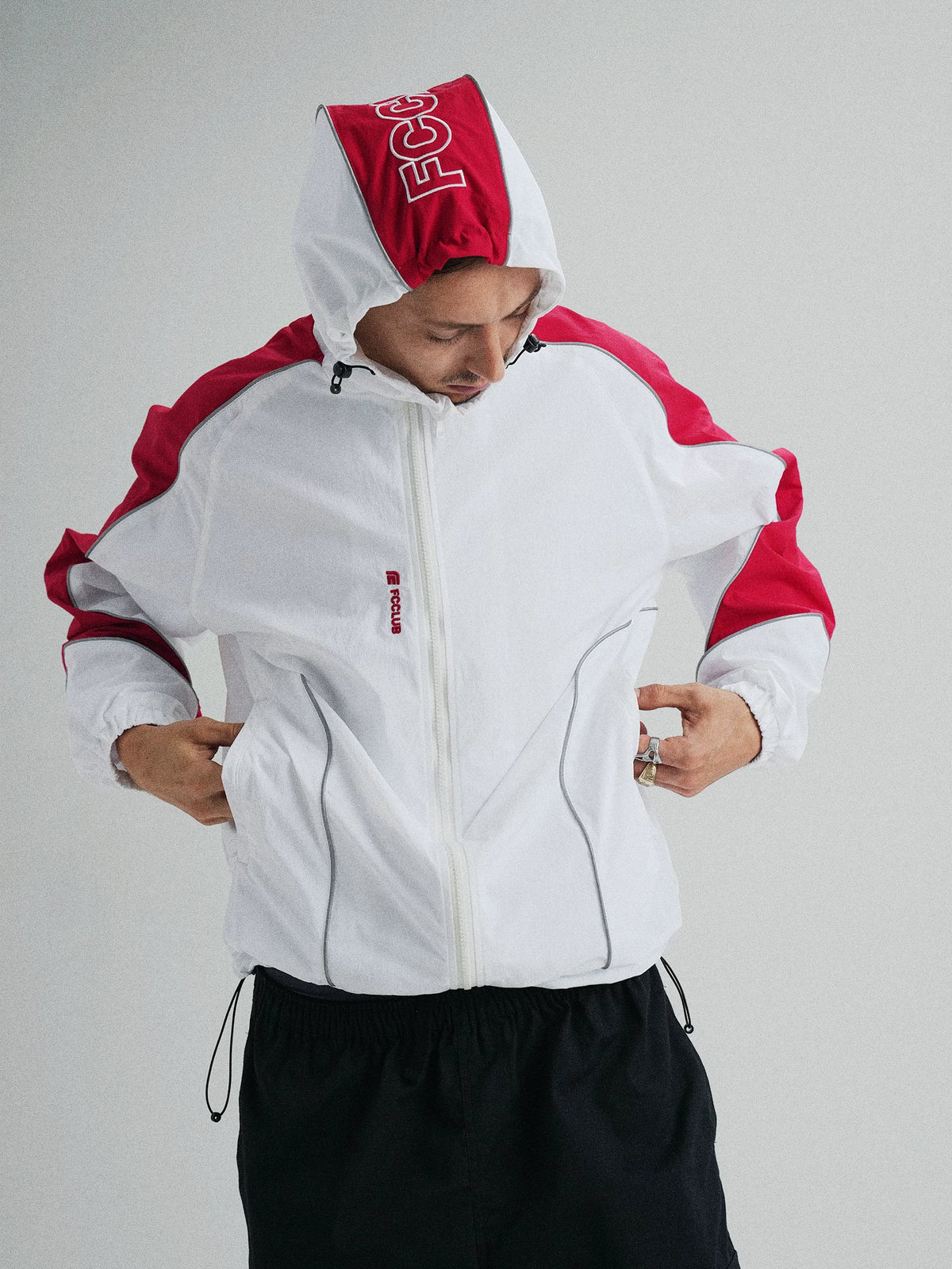 CURVE LINE NYLON JACKET