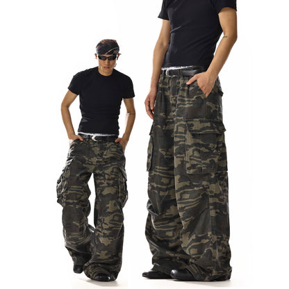 RETRO CAMOUFLAGE CARGO PANTS