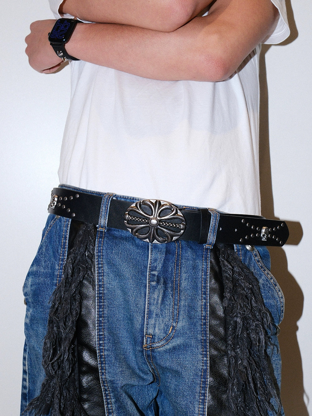 VINTAGE CROSS ICON TUDDED BELT